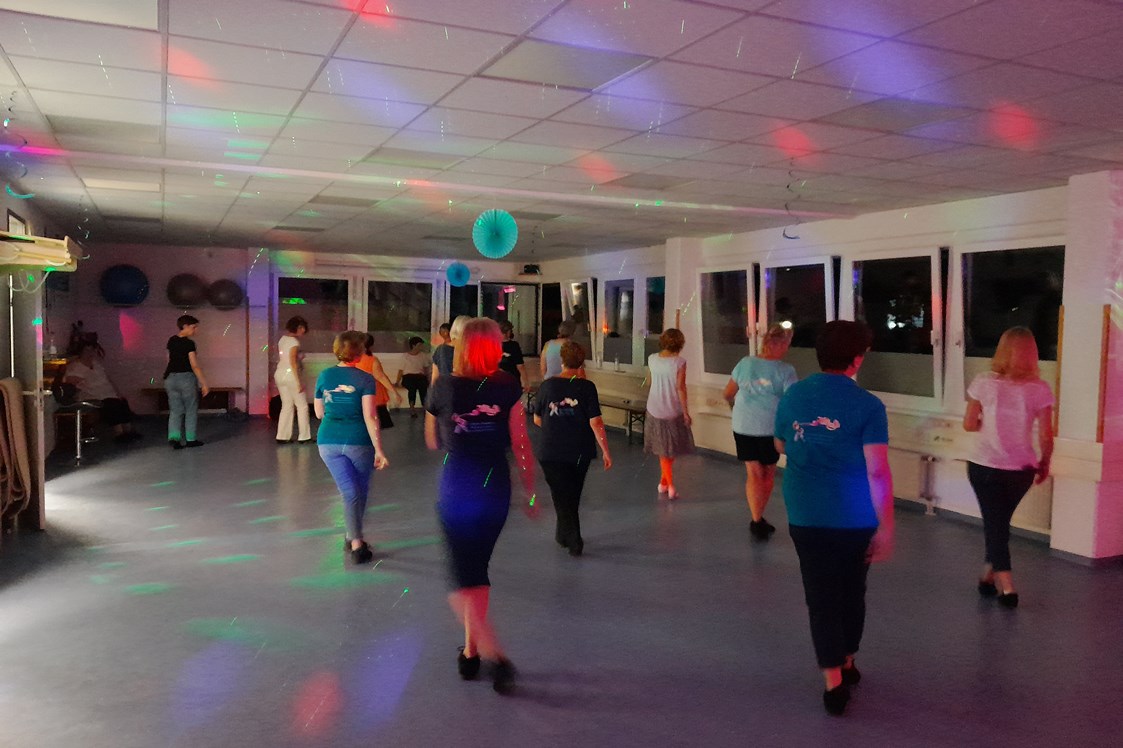 FitnessStudio: Line dance Party - Lebensgefühl Bewegungsstudio 